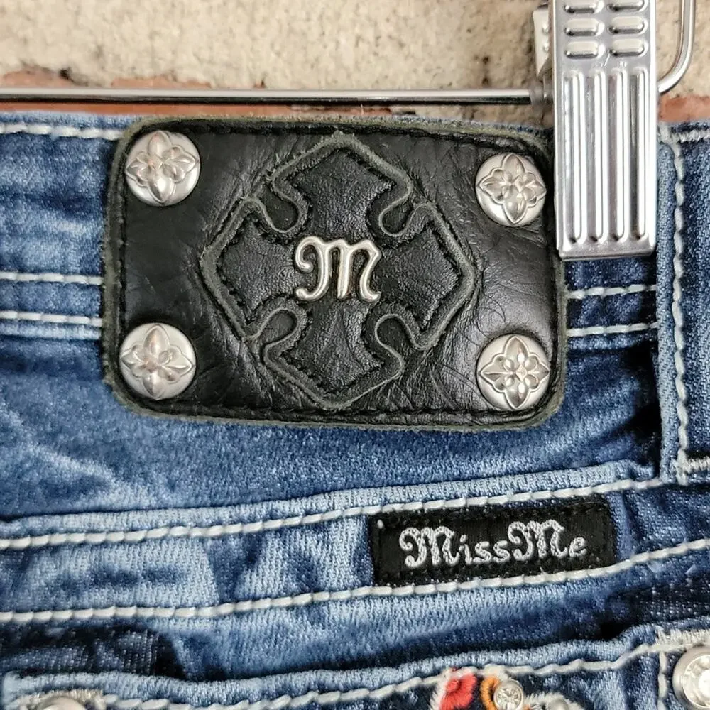 Miss‎ Me girls denim cuffed capri 10
